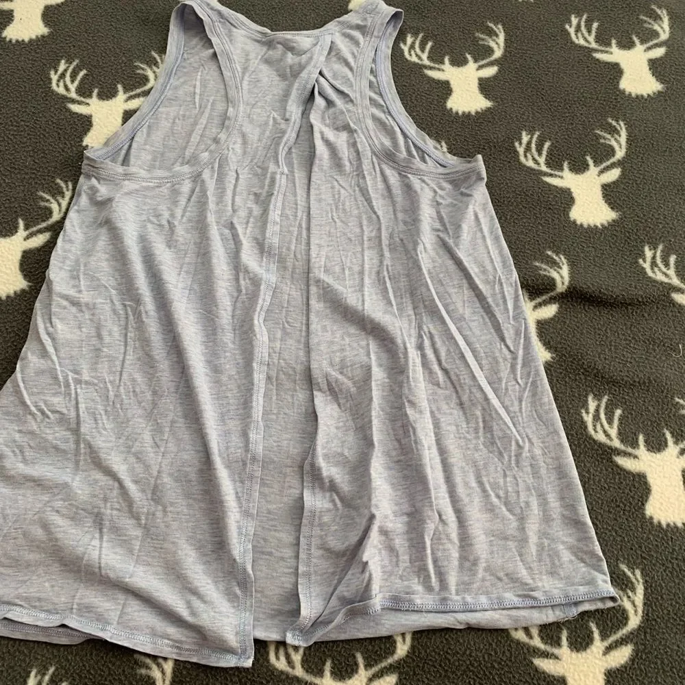 Lululemon all tied up light blue tank size 2